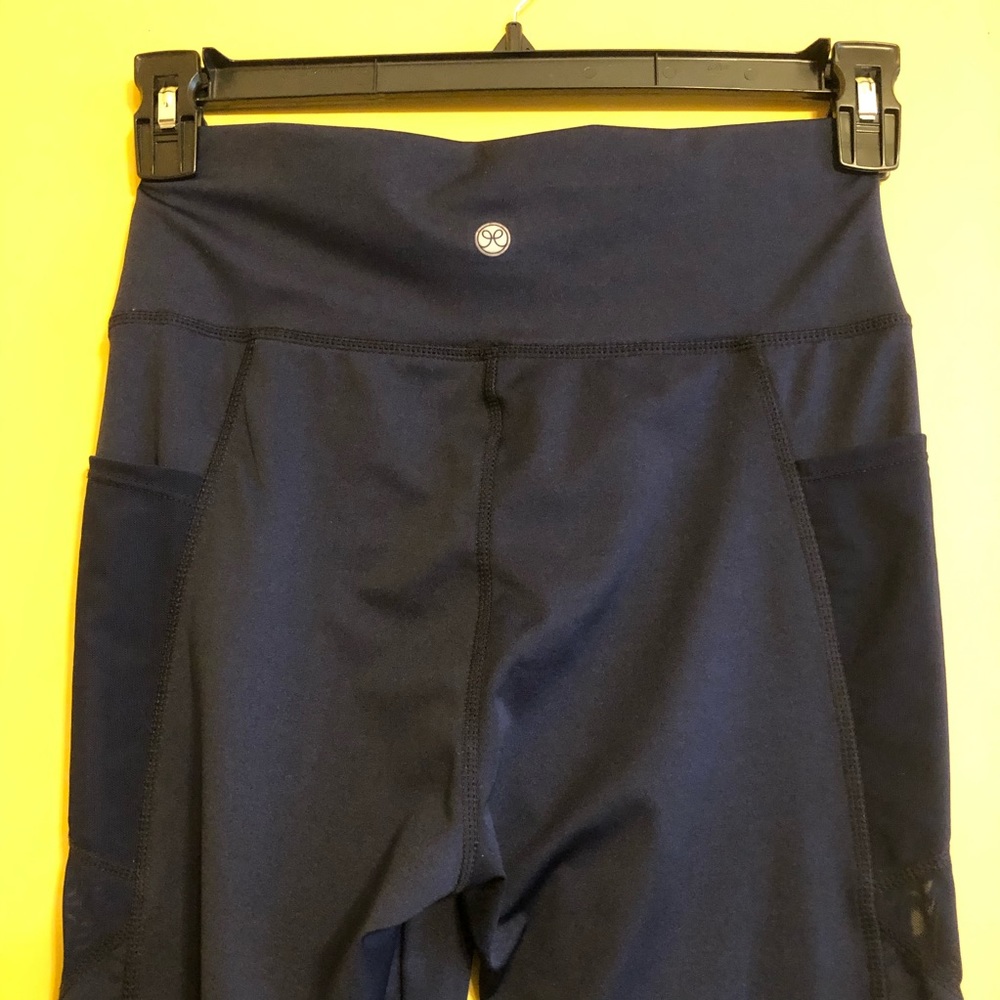 Navy Leggings w/ Mesh sides B2 - Picture 6 of 6